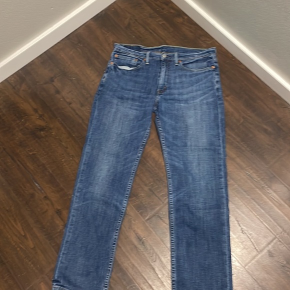Levi’s blue faded jeans - Picture 2 of 3